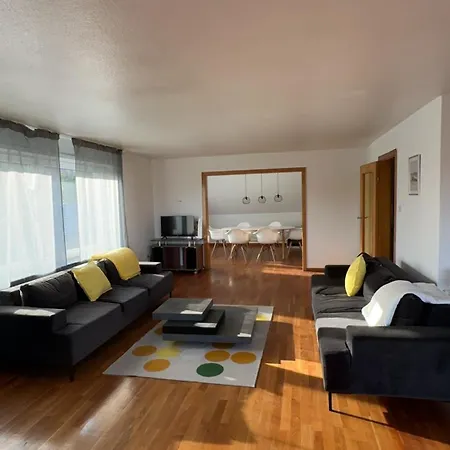 アパート Deluxe 7 Queen Sized Bedroom In Herford *