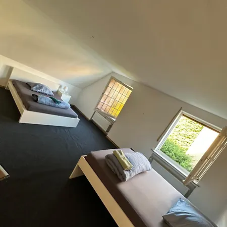 Deluxe 7 Queen Sized Bedroom In Herford *